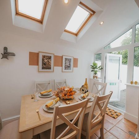 Cotswolds- Homely 2 Bed House With Garden, Wifi - Esho Stays 시런세스터 외부 사진