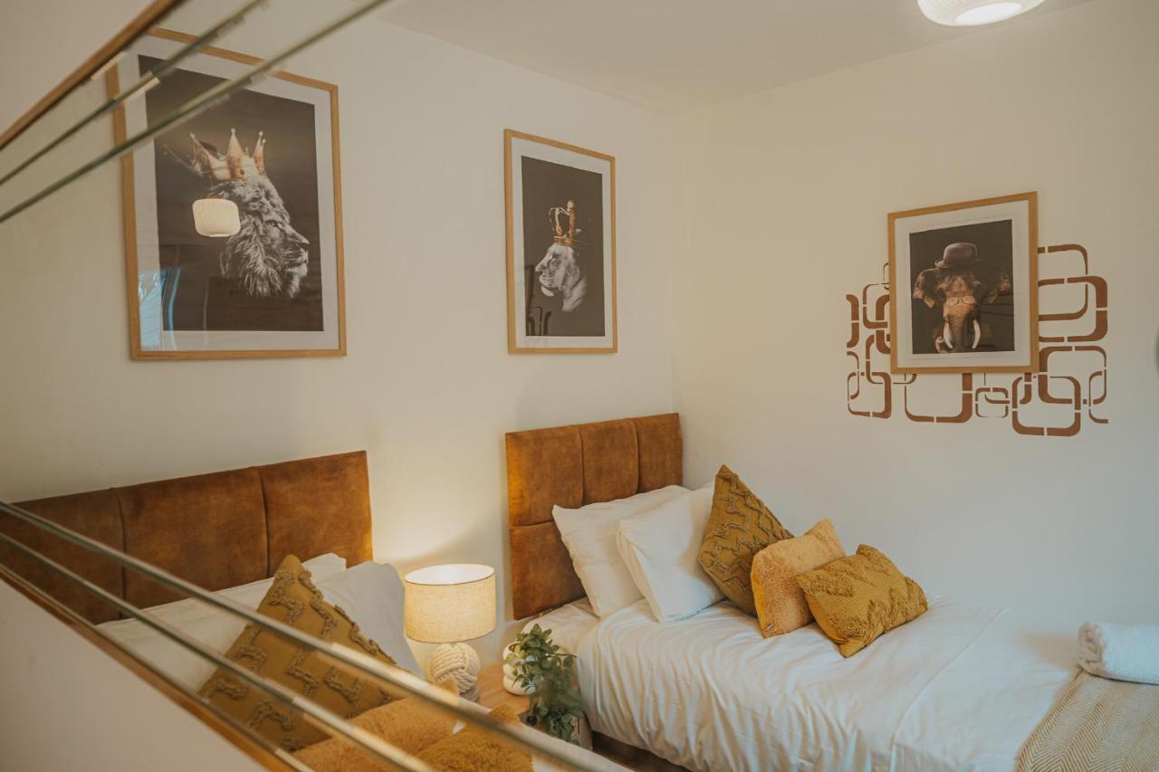 Cotswolds- Homely 2 Bed House With Garden, Wifi - Esho Stays 시런세스터 외부 사진